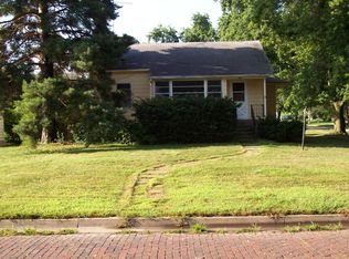 441 W 9th St, North Bend, NE 68649