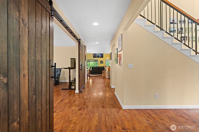 4th image of 4443 Boston Harbor Road NE