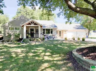 1280 S Main Ave, Sioux Center, IA 51250