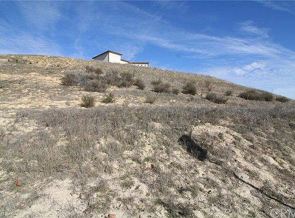 2nd image of 3420 Catalina Pl