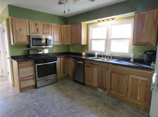 4512 70th Pl, Urbandale, IA 50322