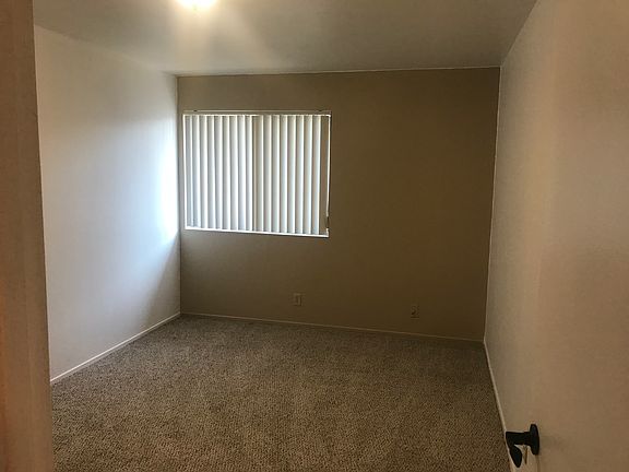 4th image of 331 Mathilda Dr #5