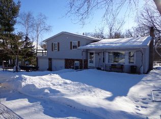W8319 N Shore Dr, Onalaska, WI 54650