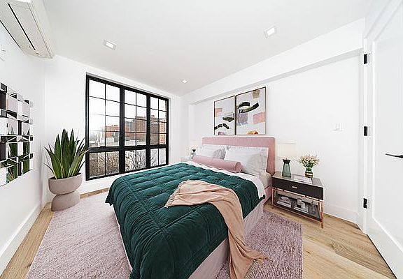 5th image of 311 Franklin Ave #6F