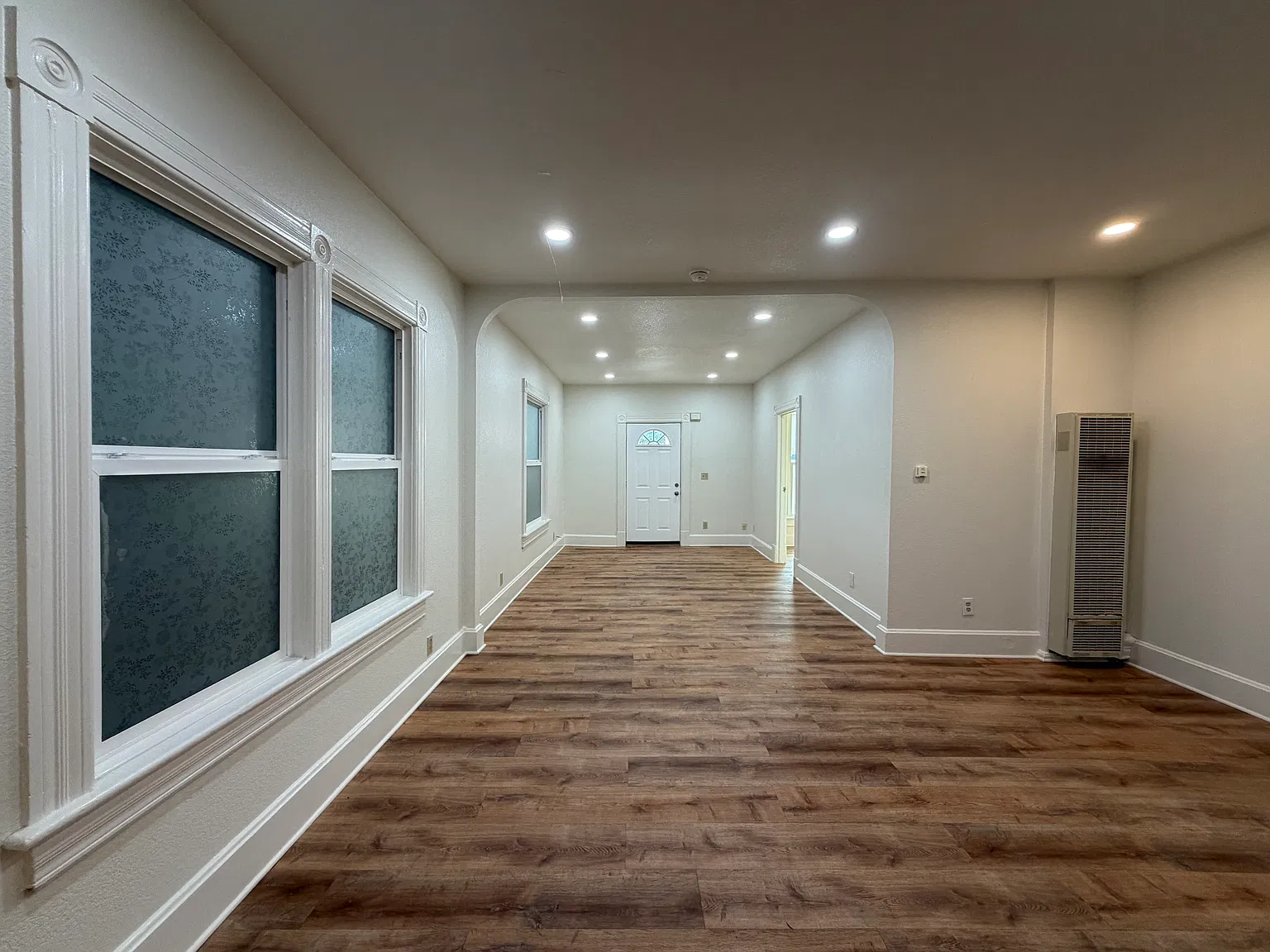 3 bed, 1000 sqft, $2,695 — Photo 1