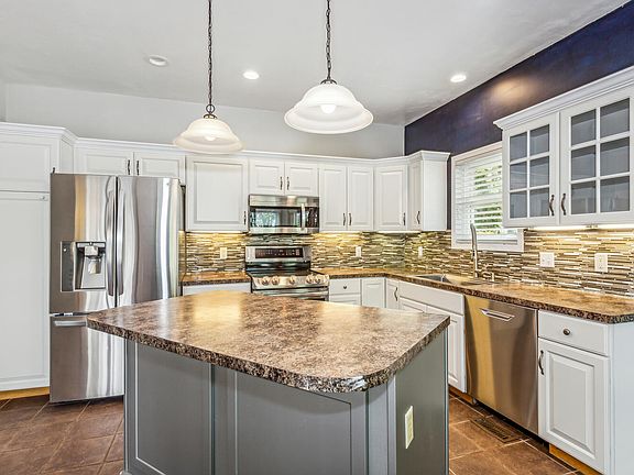 5th image of 7 N Valley Oaks Ct