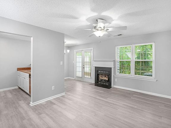 5th image of 6947 Gallant Cir SE #10