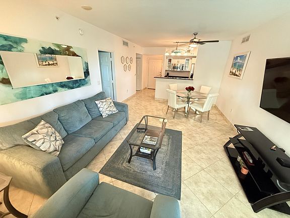 2nd image of 700 E Boynton Beach Blvd Unit 203