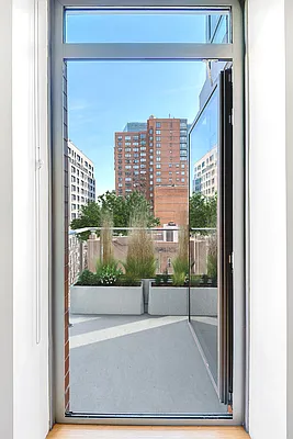 Sold by Level Group | media 7