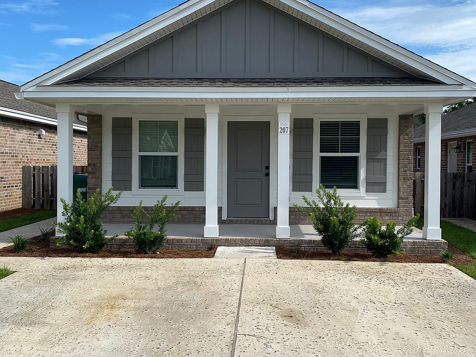 1st image of 207 Hudson Boyd Ct