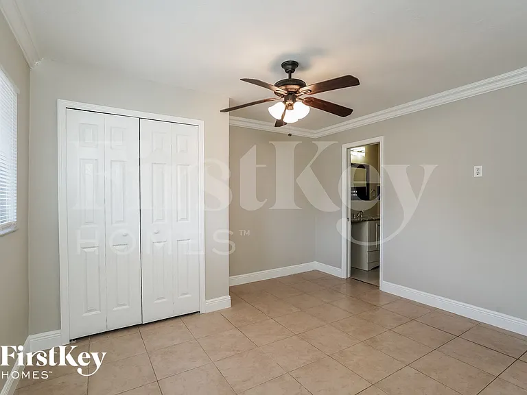 4311 5th St W — Photo 9