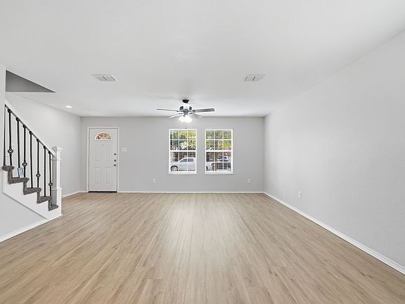 5th image of 14116 Cochise Dr