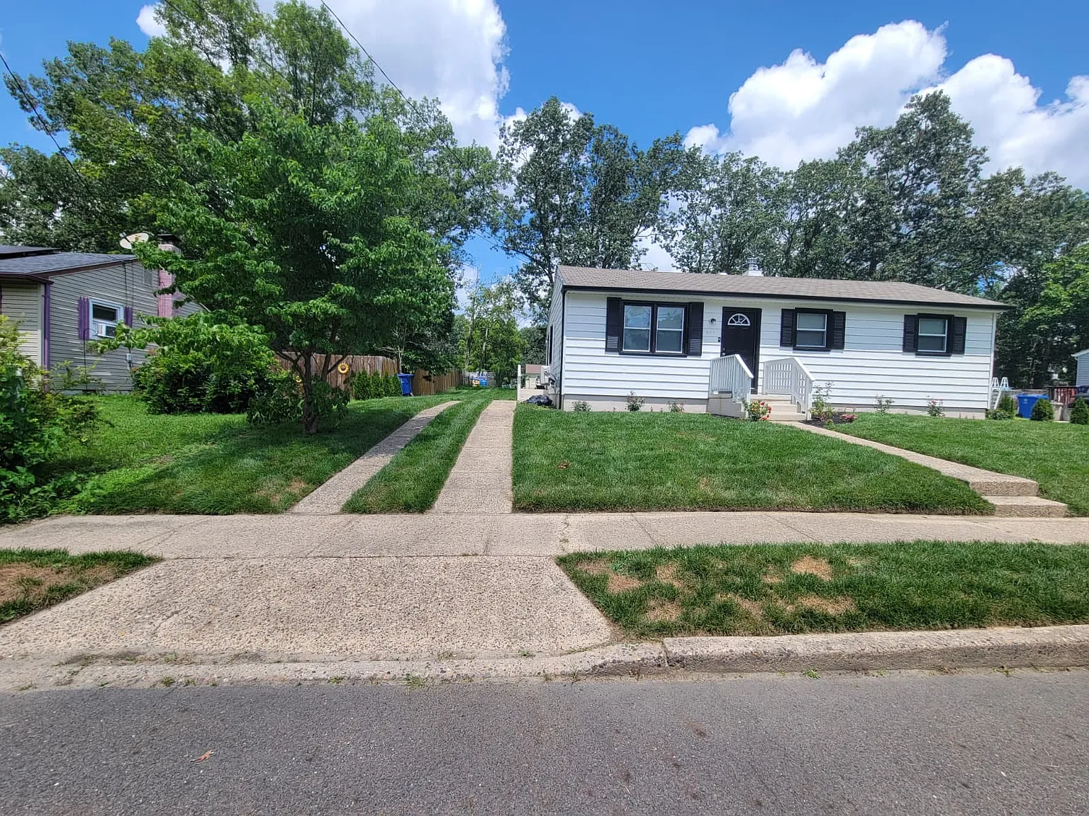 3 bed, 863 sqft, $2,900 — Photo 2