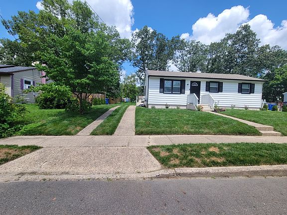 3rd image of 604 Cabot Dr