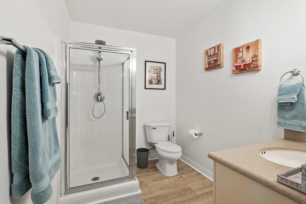 1 bed, 1000 sqft, $4,300 — Photo 4
