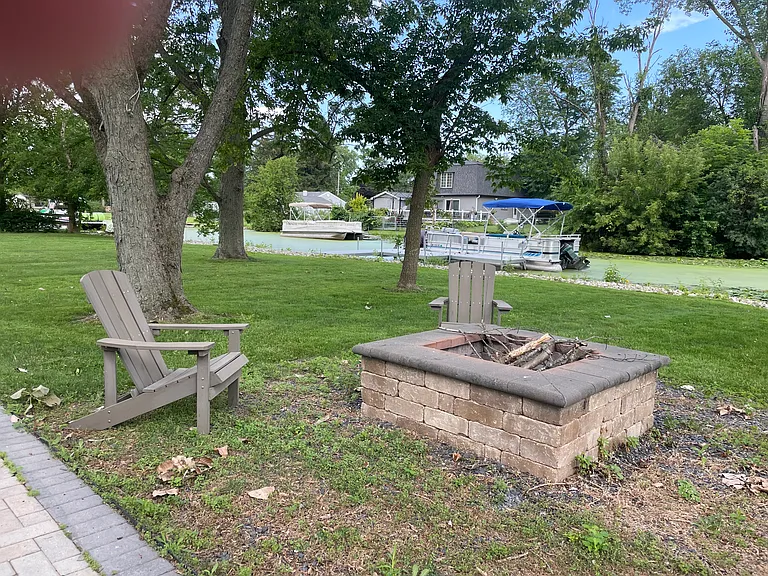 N Bayview Dr — Photo 19