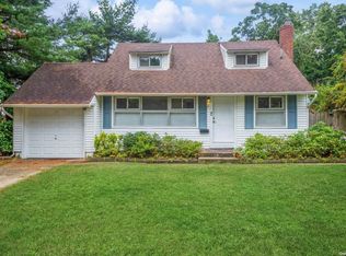 2 Eldorado Dr, East Northport, NY 11731