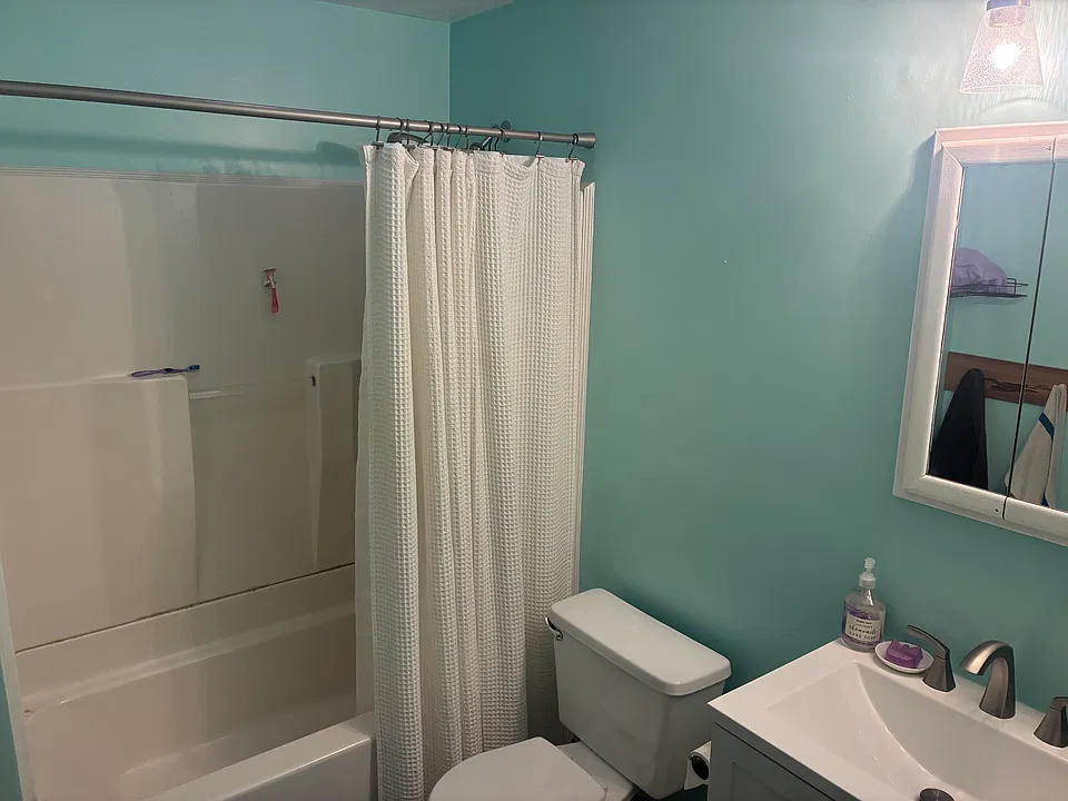 123 W Glass Ave
