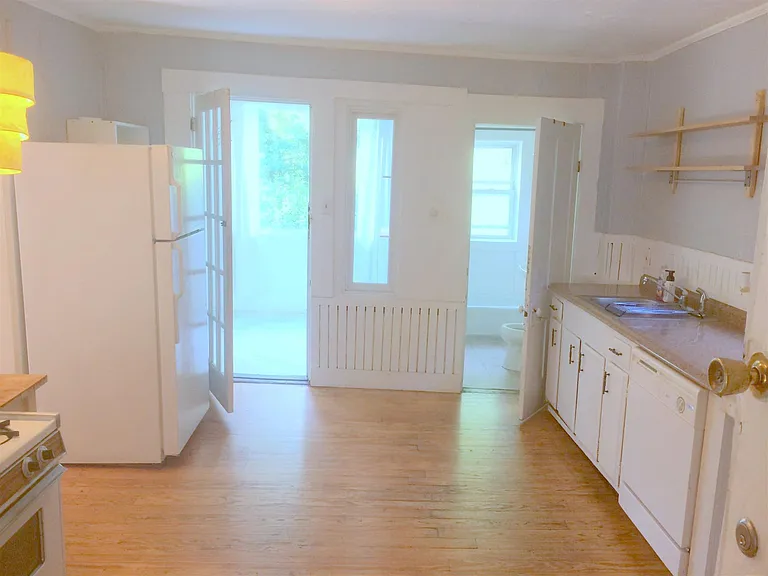 434 Franklin St #1 — Photo 12