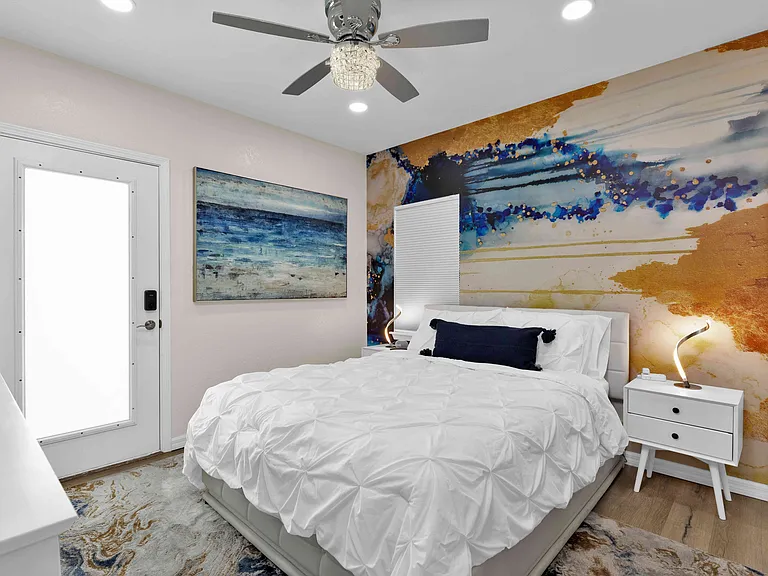 111 E Hibiscus St #1 — Photo 2