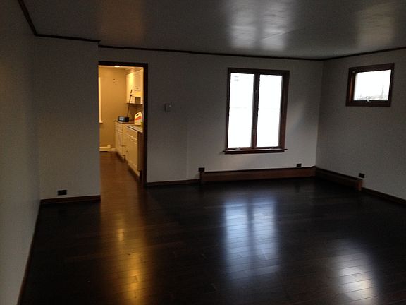 2nd image of 6860 Wellington Dr