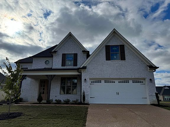 2nd image of 165 Valleyview Ln
