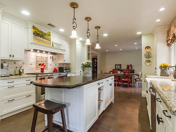 2nd image of 4083 Cresthaven Dr