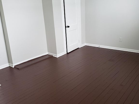 2nd image of 2330 Frenchmen St