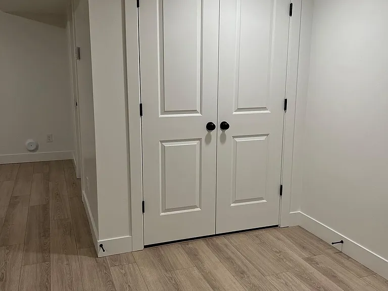 Washer/Dryer closet