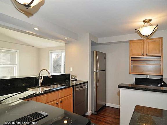2nd image of 7 Tremont St