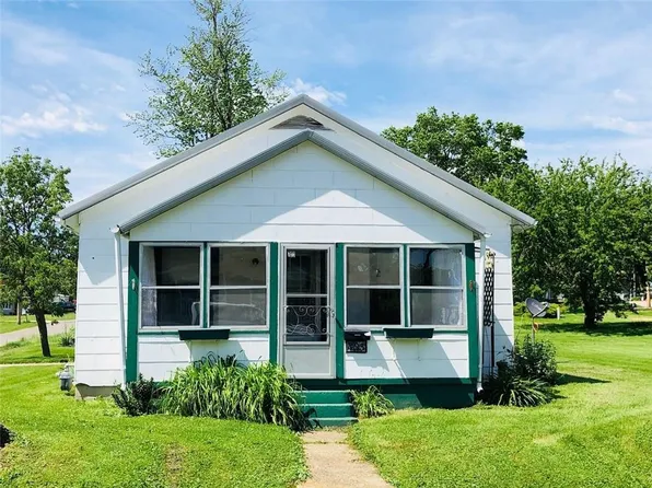 701 E 4th St, Trenton, MO 64683