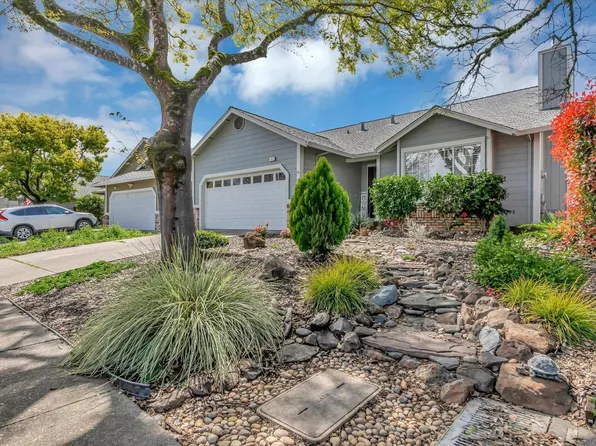 123 William Circle, Cloverdale, CA 95425