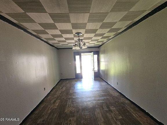 3rd image of 3343 Oscar Rivette St