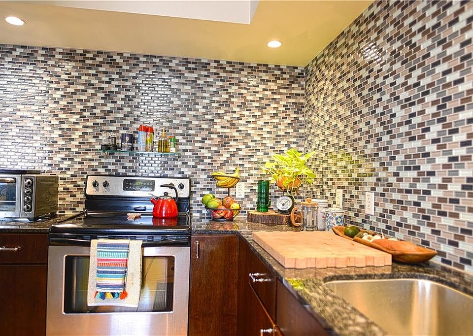 1st image of 2200 Dickson Dr APT 222
