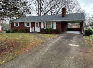 106 Long Pine Dr, Madison Heights, VA