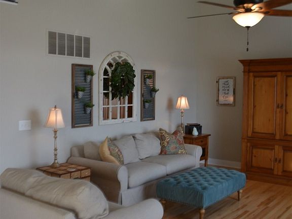 5th image of 9110 Wisteria Ct