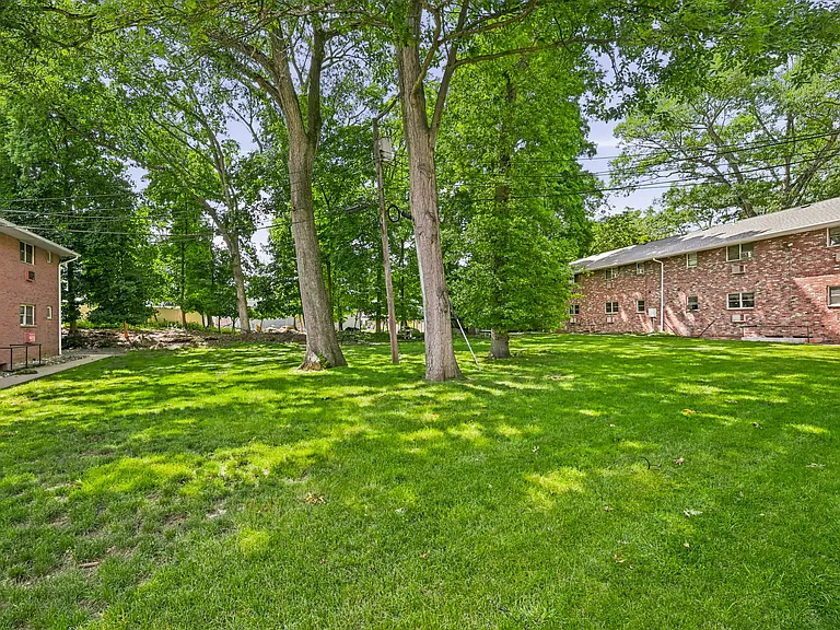 901 Washington Dr — Photo 14