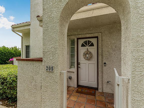 3rd image of 205 Camino Toluca
