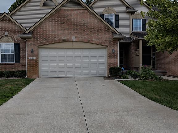 4th image of 8175 Springdale Dr #1