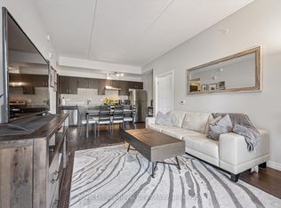 35 Kingsbury Sq #121, Guelph, ON N1L 0J4