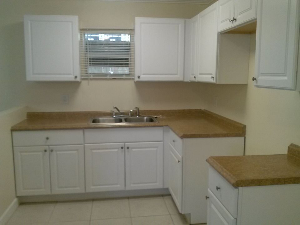 2nd image of 4405 NW 29th Ave