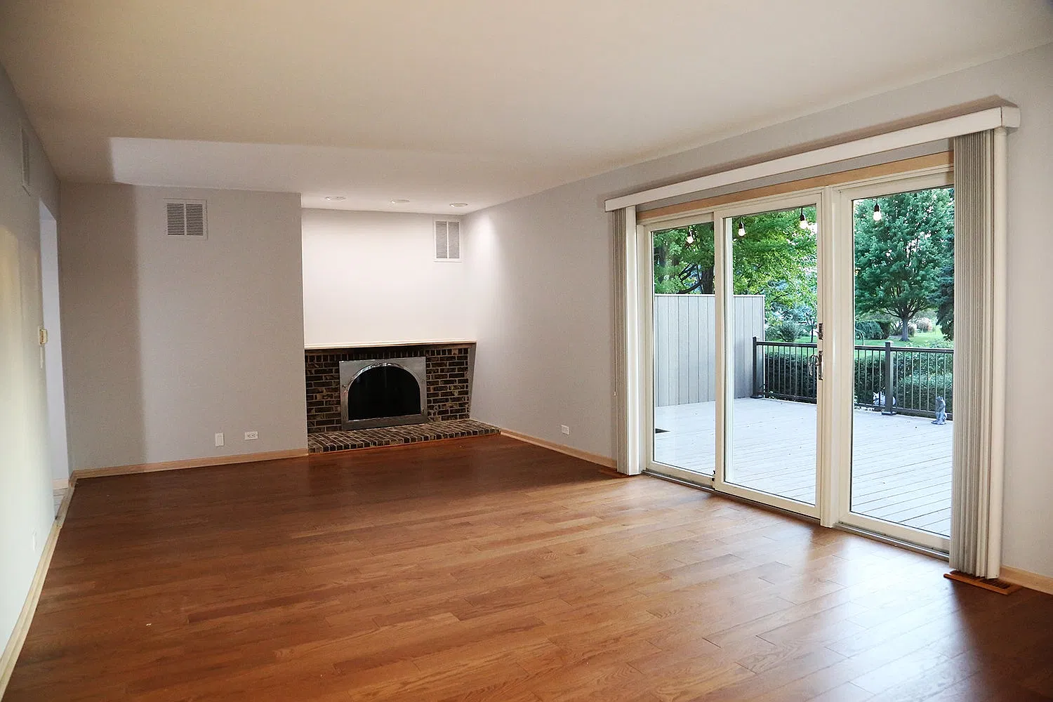 3 bed, 2.5 bath, 1680 sqft, $3,900 — Photo 4