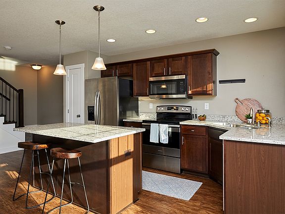 3rd image of 2714 NW Lois Ln
