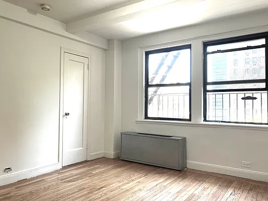 Rented by Bond New York | media 16