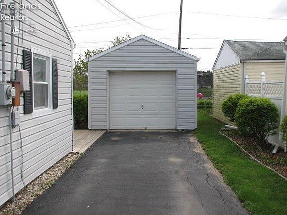 2nd image of 407 Oaklawn Ave