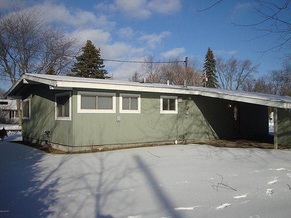 3rd image of 301 W Beryl St