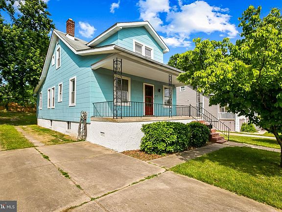 2nd image of 3218 Evergreen Ave