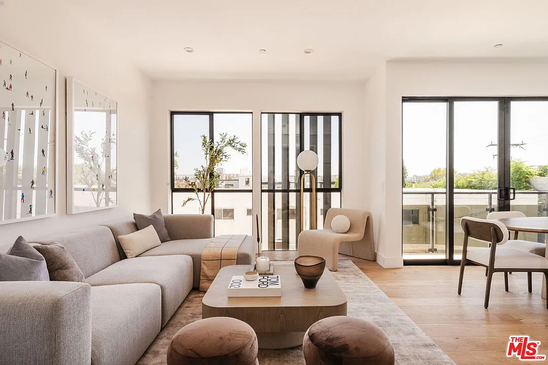 2 bed, 2.5 bath, 2124 sqft, $6,500 — Photo 3