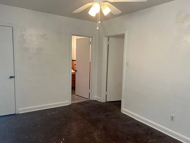 873 Campus Cir — Photo 12