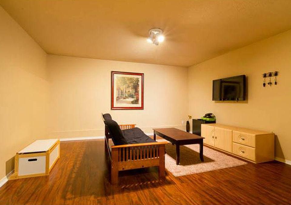 Bonus basement room